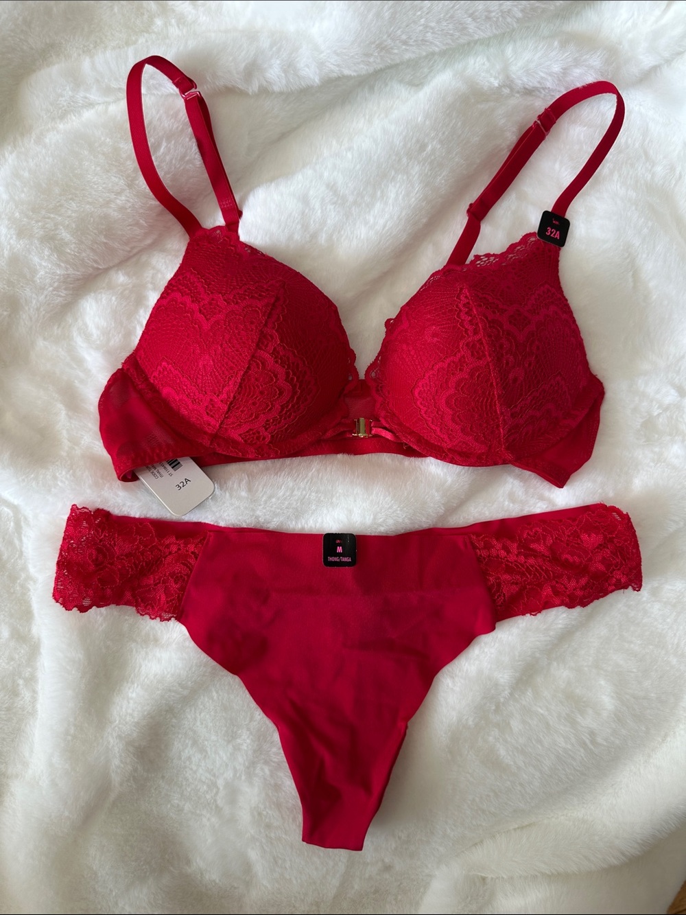 La SENZA Red Lace Push-Up Bra and Matching Lace-Trim Thong Set, NWT.